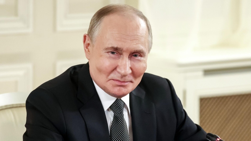 Путин заявил, что договор от Украины должны подписывать легитимные власти