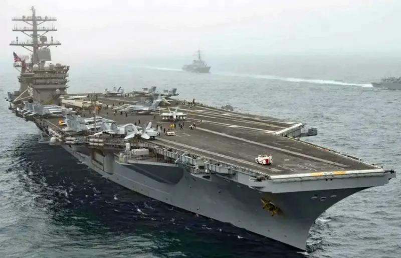 Спешит на помощь? - прибытие авианосца «Нимиц» ВМС США на Ближний Восток ожидается в ближайшие выходные