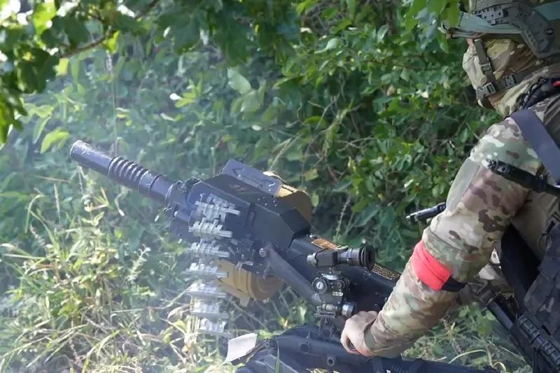 Перехват инициативы российскими войсками вынуждает противника переходить к обороне по всей линии фронта