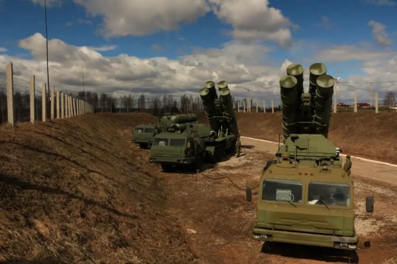 В Запорожской области расчёт ПВО ВС России сбил украинский истребитель Су-27