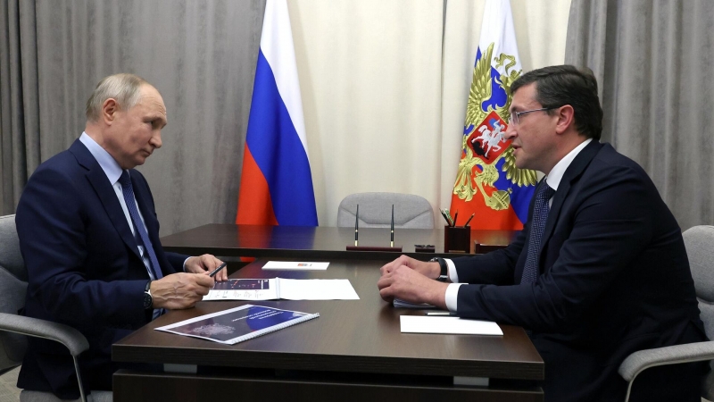 Путин обсудил с нижегородским губернатором развитие региона