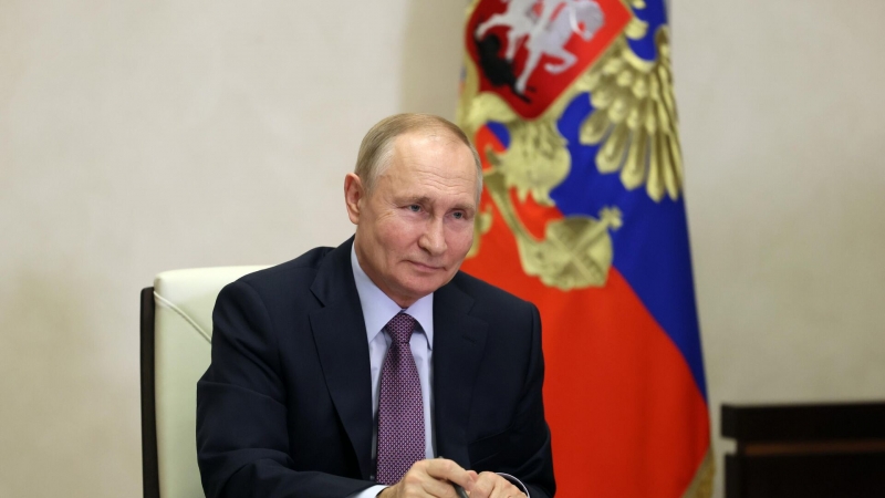 Путин поблагодарил парламент за работу по поддержке участников спецоперации