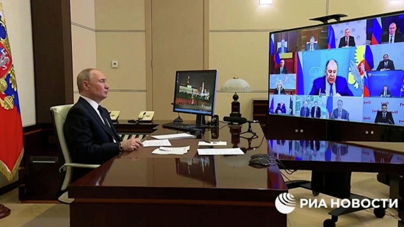 Путин спросил Мединского о комментариях Киева по составу делегации
