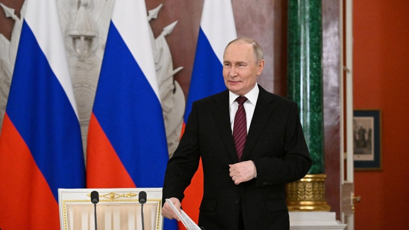 Россия признательна странам, направившим парадные расчеты, заявил Путин