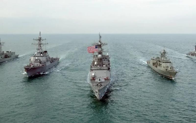 Турецкая пресса: ВМС США вывели все свои корабли с ключевой базы в Бахрейне